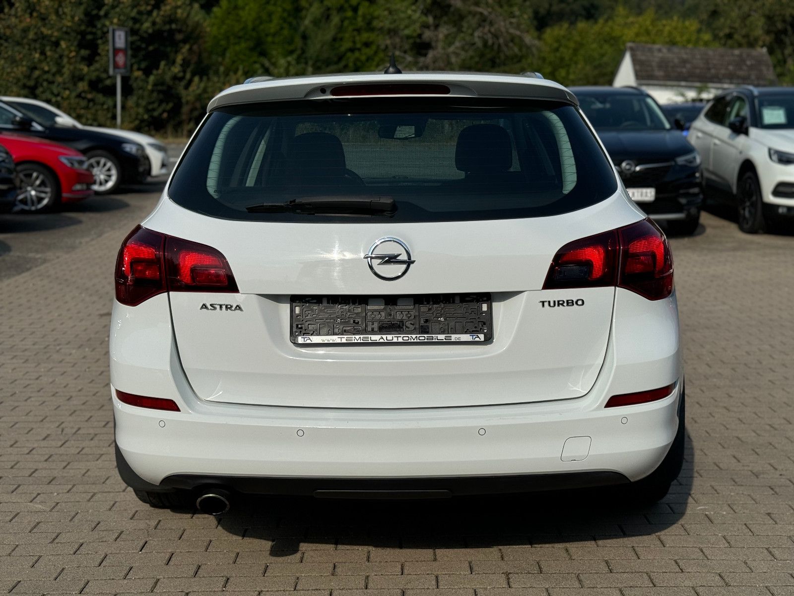 OPEL Astra, 2012, Benzin, 140 PS