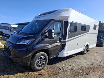 Sunlight Adventure T 68 Combi 6E TV-Paket AWT isoliert 8G