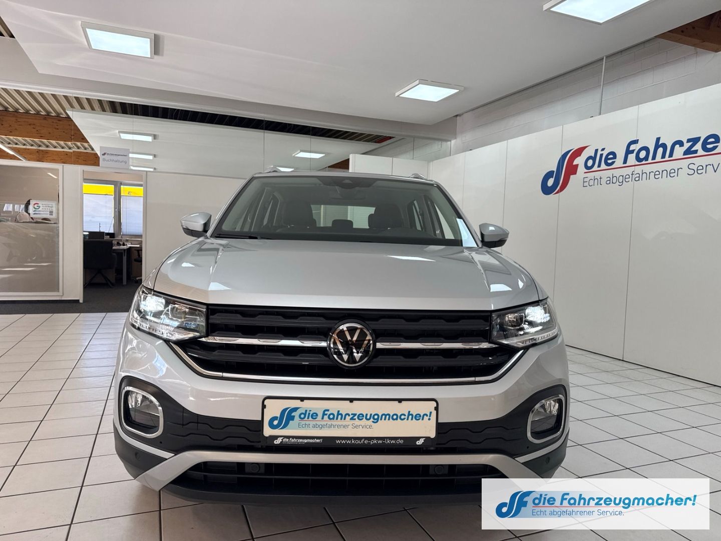 Fahrzeugabbildung Volkswagen T-Cross Style Navi Digitales Cockpit LED Dyn. Ku