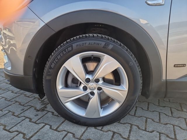 Fahrzeugabbildung Opel Grandland X 1.6 l LED SHZ KEYLESS NAVI 360-KAMER