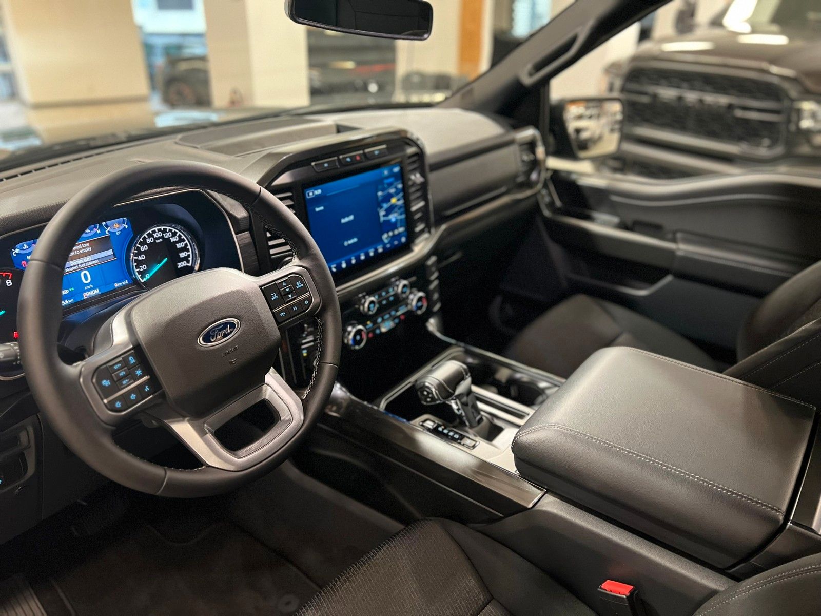 Fahrzeugabbildung Ford F-150 XLT 5.0L V8 Supercrew 5,5"