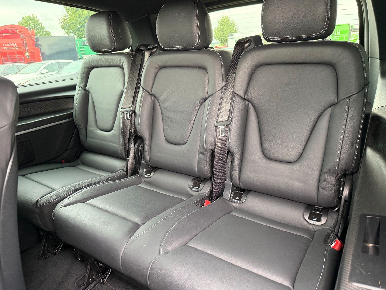 Fahrzeugabbildung Mercedes-Benz V 250 d AVANTGARDE ED AMG DISTRONIC Sitzklima