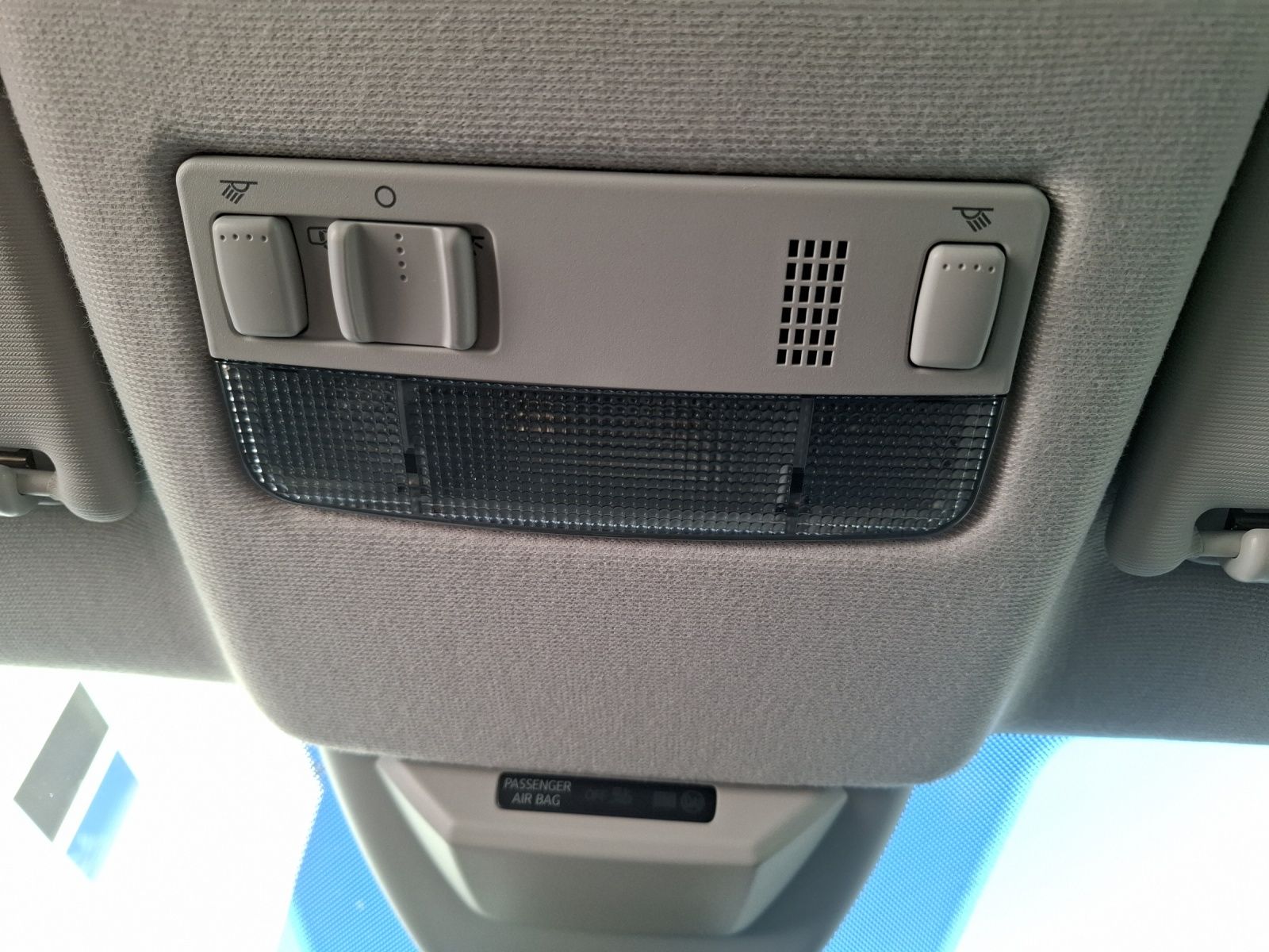 Fahrzeugabbildung Volkswagen up! 1.0 Klima DAB GRA RFK SH