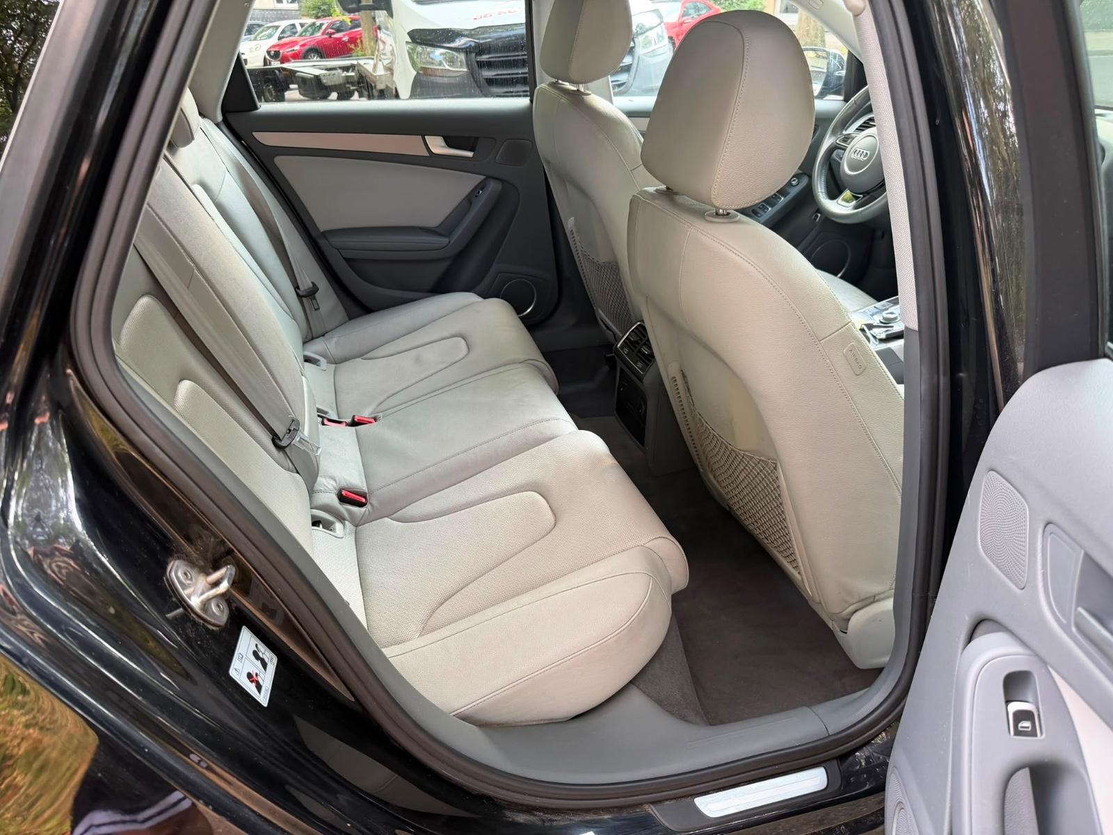 Audi A4 2012 — photo 12