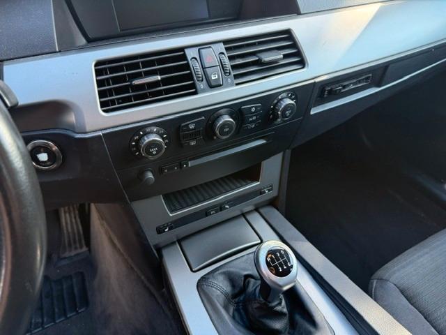 BMW 523 2006 — photo 11