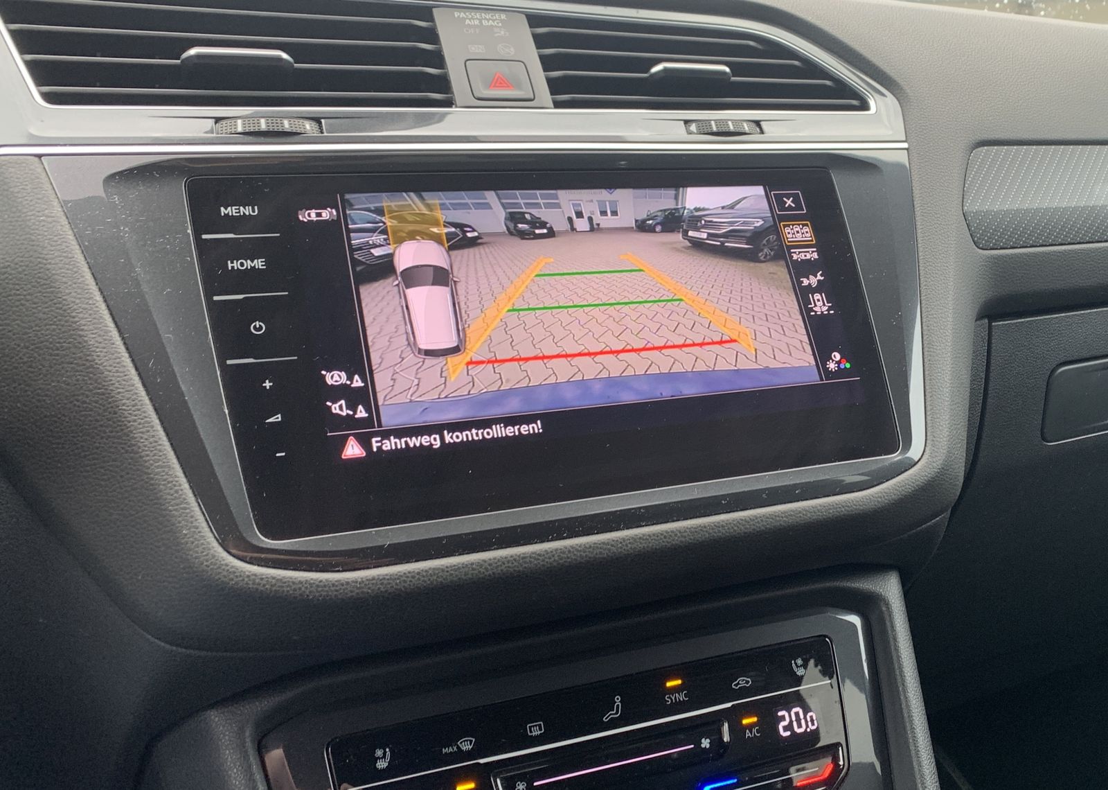 Fahrzeugabbildung Volkswagen Tiguan Allspace 2.0 TDI*R-Line*4Motion*AHK*Leder