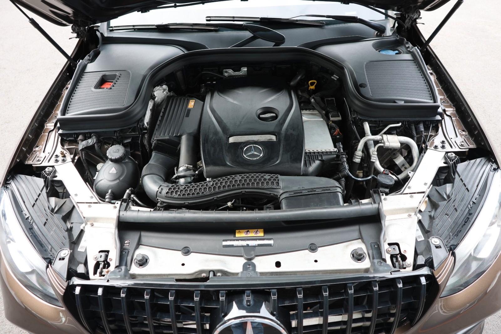 Mercedes-Benz GLC 300 4MATIC/ACC/Burmester/PANO/SHZ/TTW/KAMERA