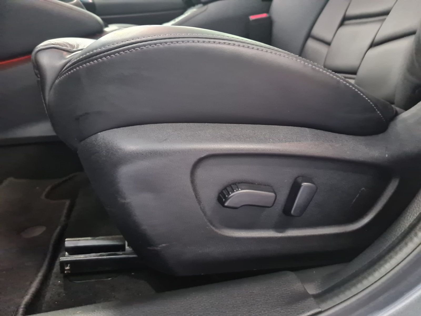 Fahrzeugabbildung Nissan Qashqai Akari / VOLLLEDER / LED / KAMERA