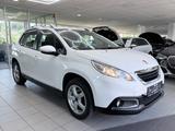 Peugeot 2008 Active KLIMA TEMPOMAT SCHECKHEFT AUTOMATIK - Peugeot 2008 in Kassel