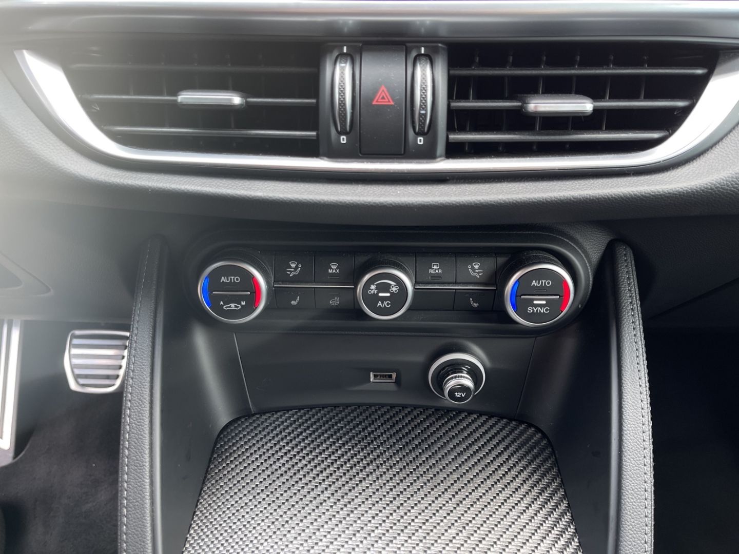 Alfa Romeo Stelvio - Bild 13