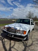 Mercedes-Benz 190 E 2.3 - weiße Mercedes-Benz 190