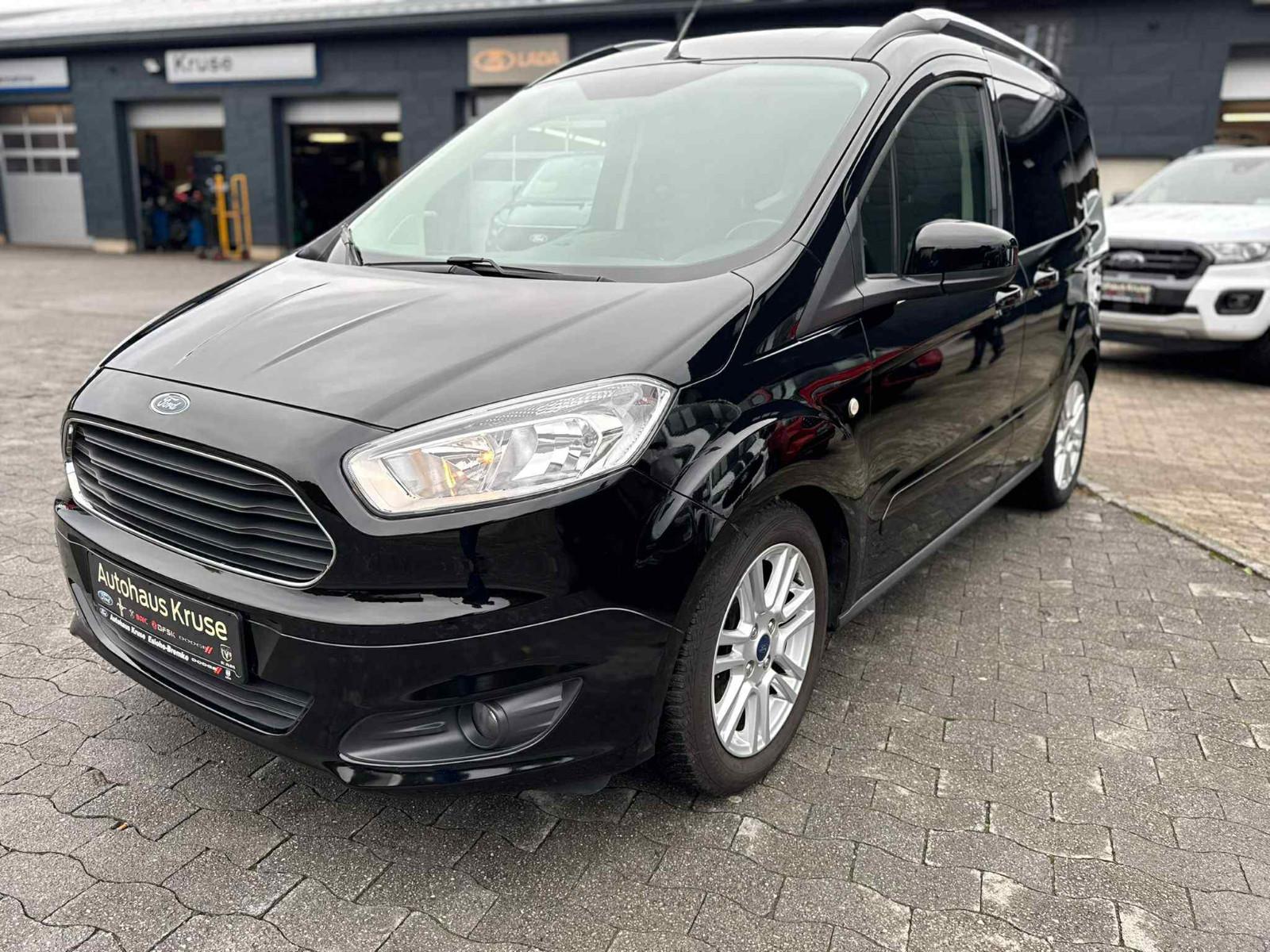 Ford Tourneo Courier 1.0 EcoBoost 74kW Titanium