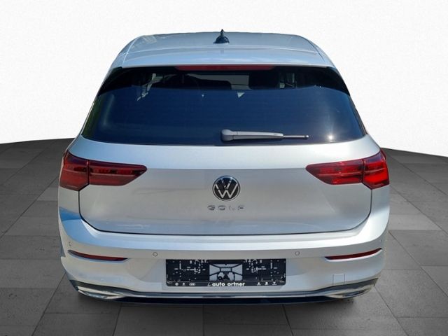 Fahrzeugabbildung Volkswagen Golf MOVE 2,0 TDI DSG PANO STHZG AHK NAVI KESSY
