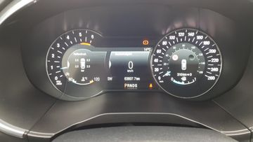 Fahrzeugabbildung Ford 4x4;Anhängerkupplung;Standheizung;Panoramadach