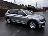 Volkswagen Tiguan Allspace 2.0 TDI SCR 147kW DSG 4MOTIO... - Volkswagen Tiguan Allspace in Saarbrücken