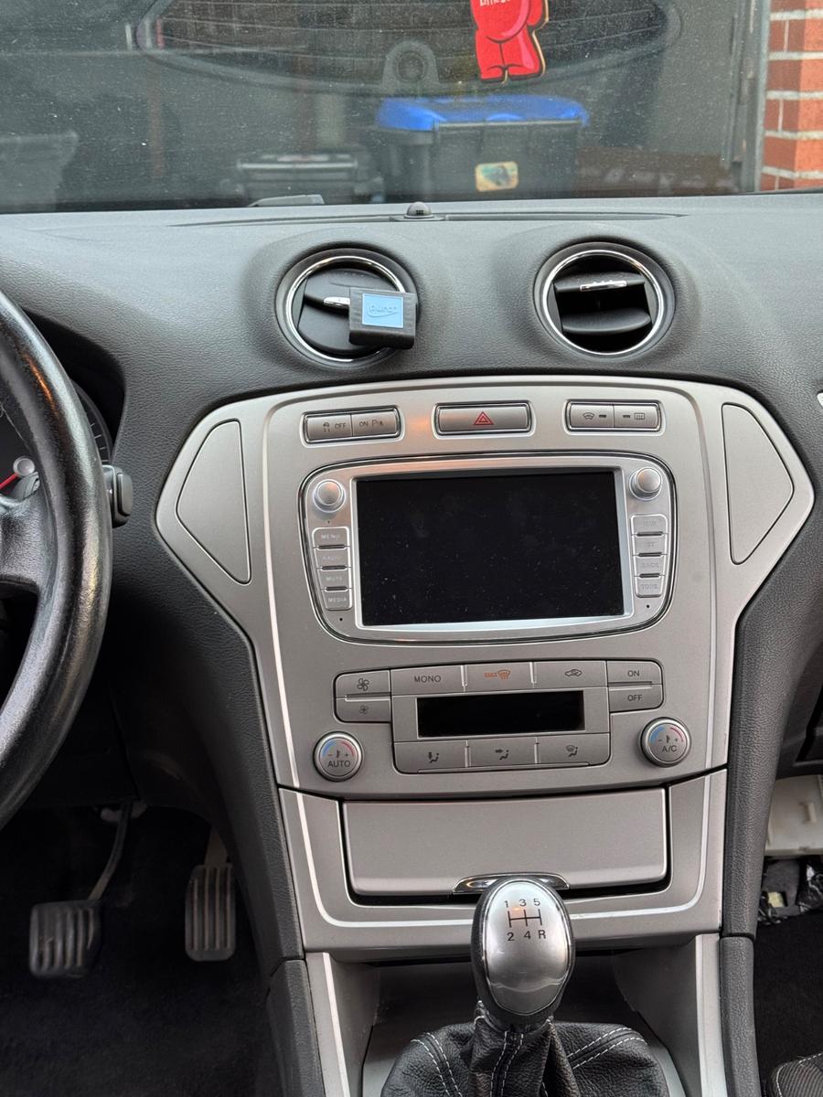 Ford Mondeo 2009 — photo 6