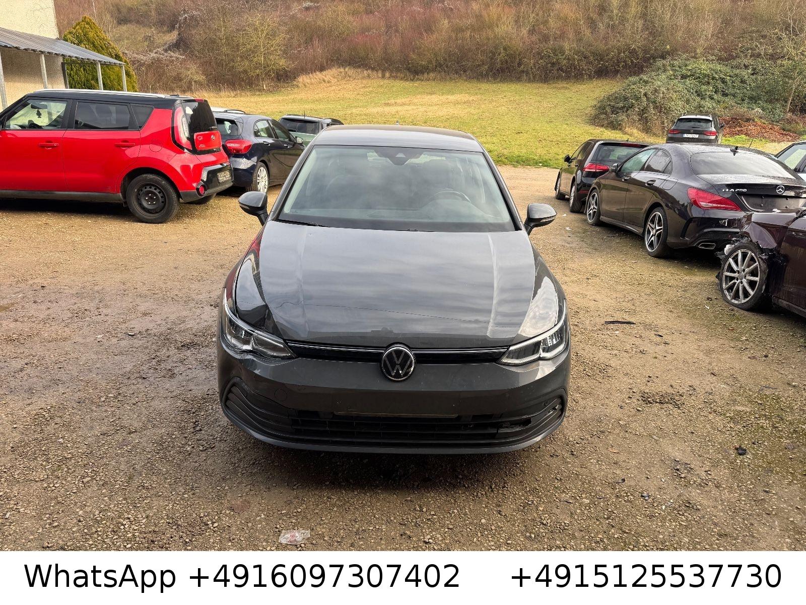 Volkswagen Golf VIII Lim. Life eTSI Navi,LED,Alus,ACC,Klima