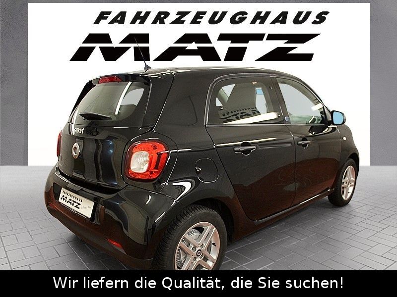 Fahrzeugabbildung Smart ForFour 60kW EQ*Klima*Radio/DAB*Sitzhzg*