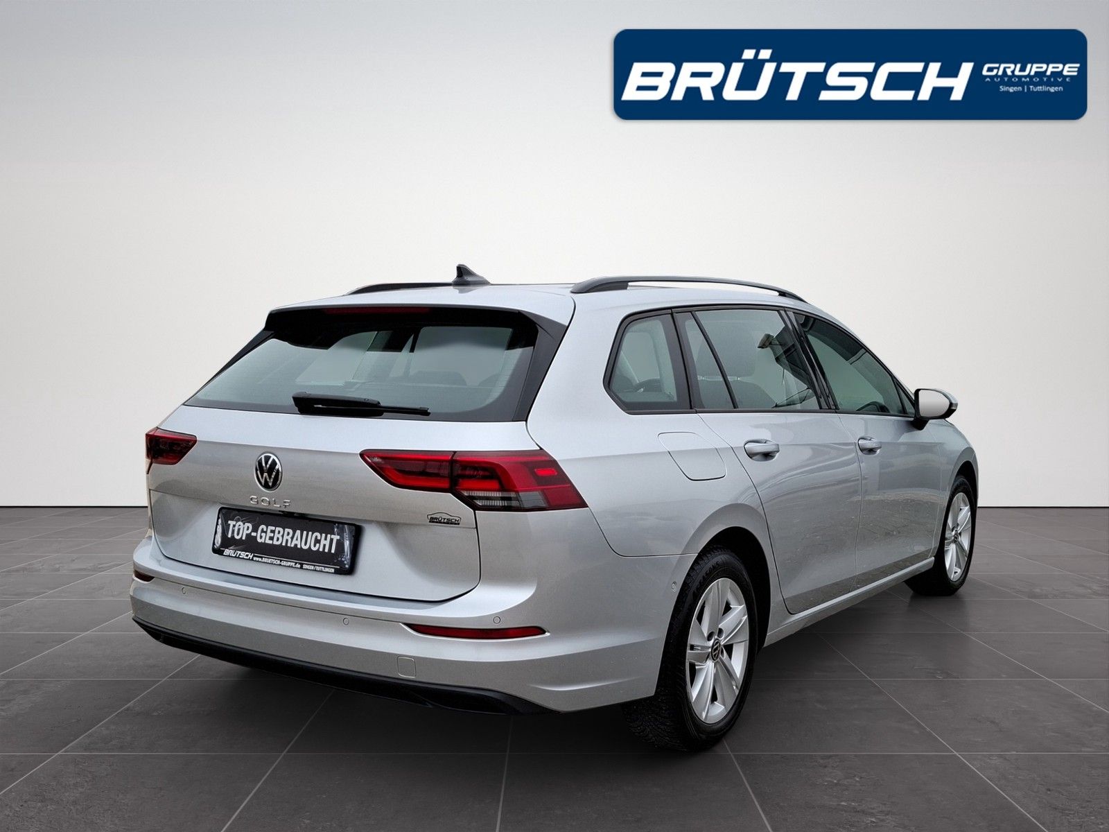 VW Golf VIII Variant 1.5 eTSI Life DSG / AHK / NAVI - Image 4