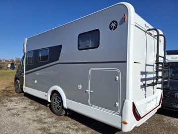 Sunlight Adventure T 68 Combi 6E TV-Paket AWT isoliert 8G