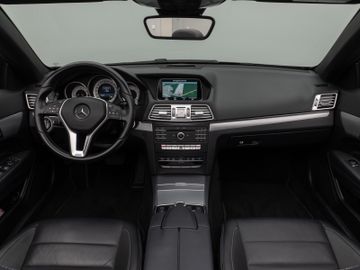 Fahrzeugabbildung Mercedes-Benz E 200 Cabrio LED Sitzhzg Navi PDC Tempomat Leder