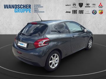 Peugeot 208 1.2 12V VTiPureTech 82 Style Navi+SHZ+PDC