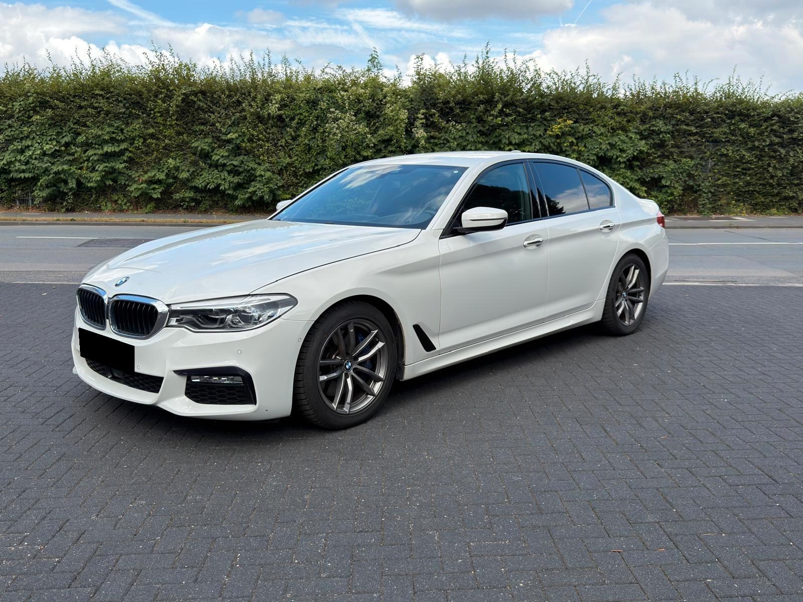 BMW 530 i xDrive M Sportpaket HeadUp LED Leder KeyG