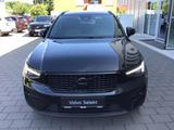Volvo XC40 B3 (Benzin) Plus Black Edition Stdhzg. - Volvo XC40 in Lübeck