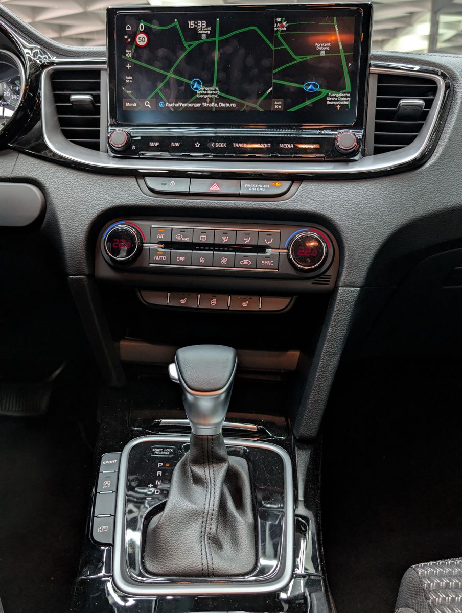 Fahrzeugabbildung Kia cee'd Sportswagon 1.5 DCT Spirit ACC*JBL*KAM*7J
