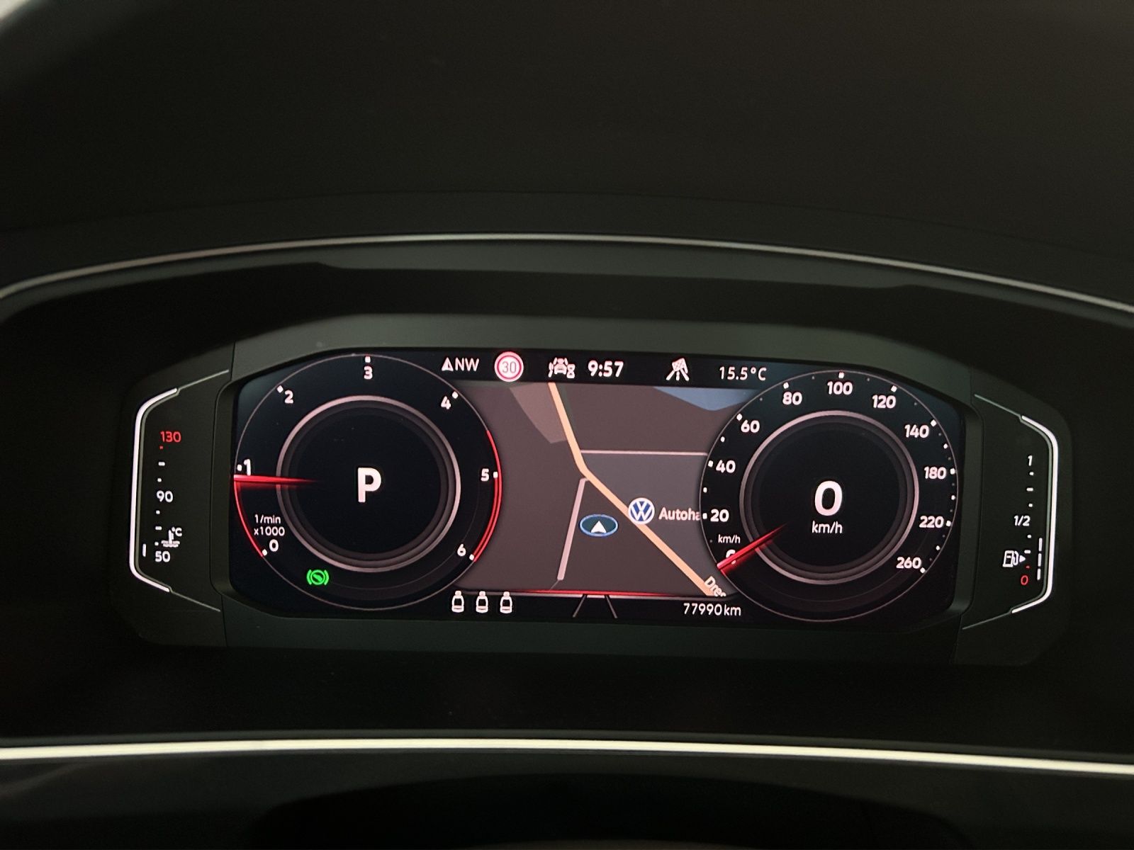 Fahrzeugabbildung Volkswagen Tiguan TDI Elegance DSG 4Mo Matrix AHK Navi AIF´