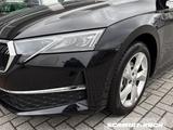 Skoda Octavia Combi 2.0 TDI DPF Selection DSG LED PDC - Skoda Octavia: Schwarz, Combi