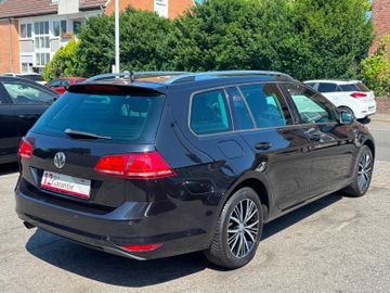 Volkswagen Golf - 2