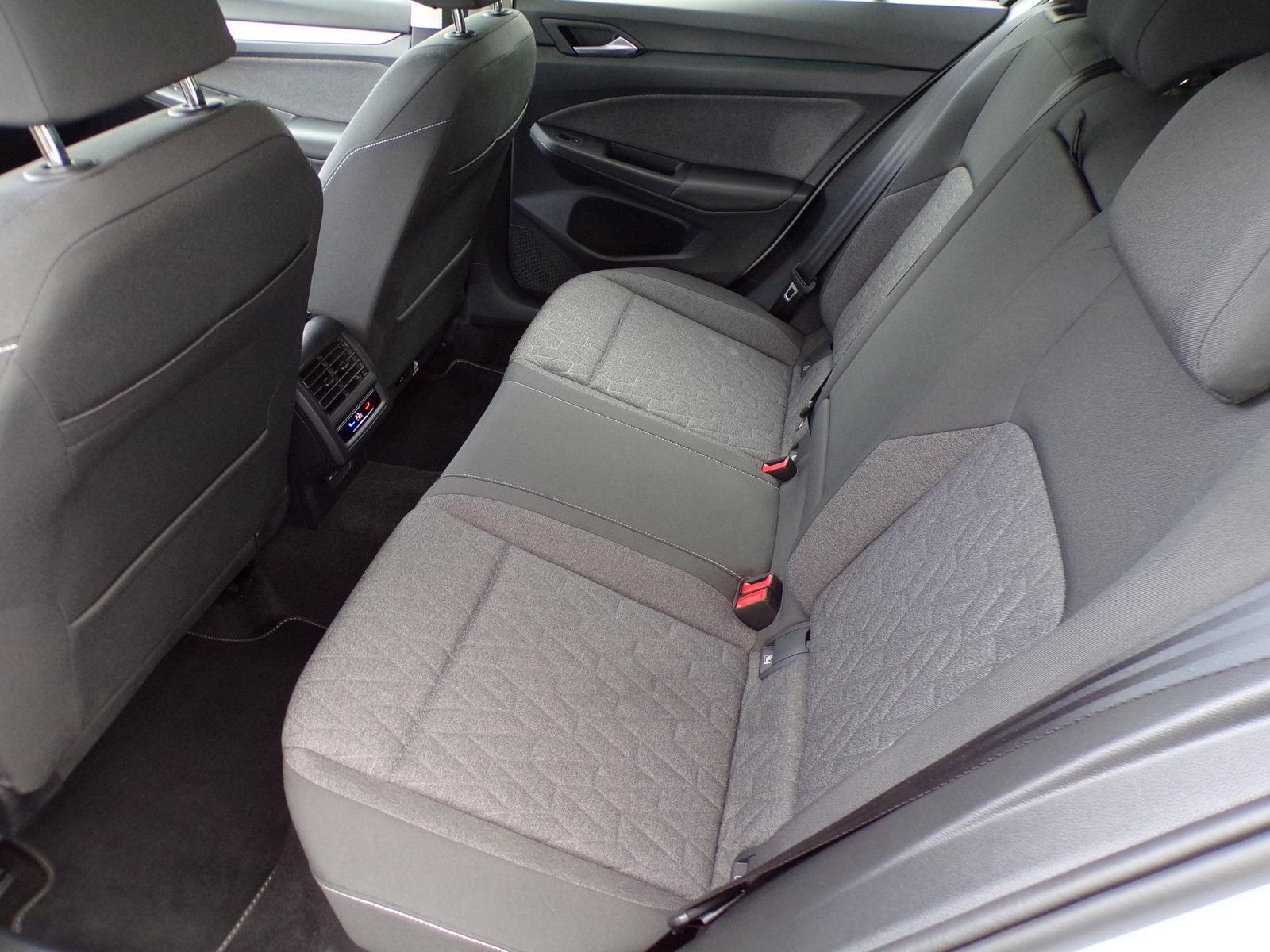Volkswagen Golf VIII 1.0 TSI MOVE / NAVI+LED'S+KAMERA+APP, миниатюра 23