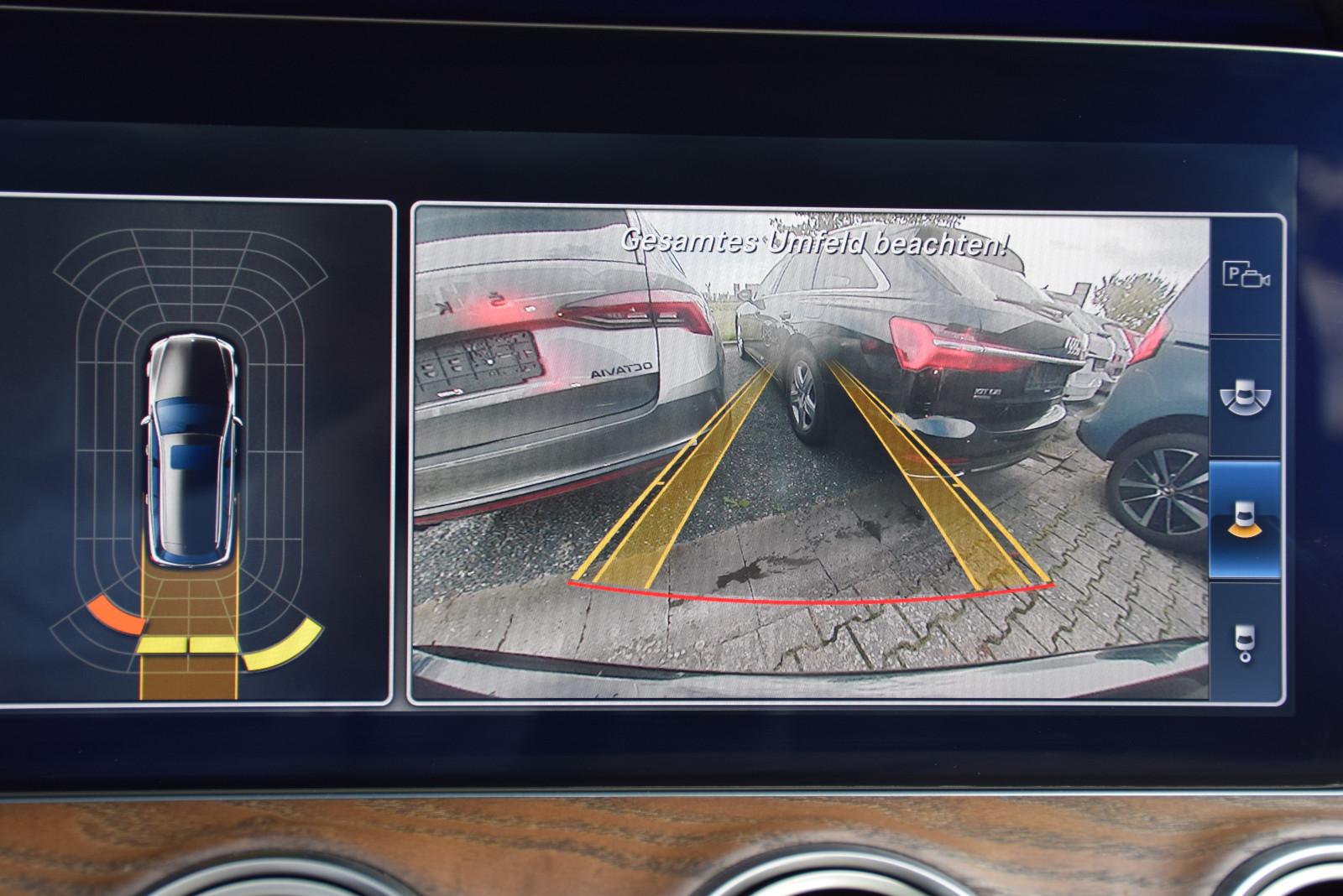 Mercedes-Benz E 220 d T-Modell Avantgarde LED KAMERA AHK SHZ