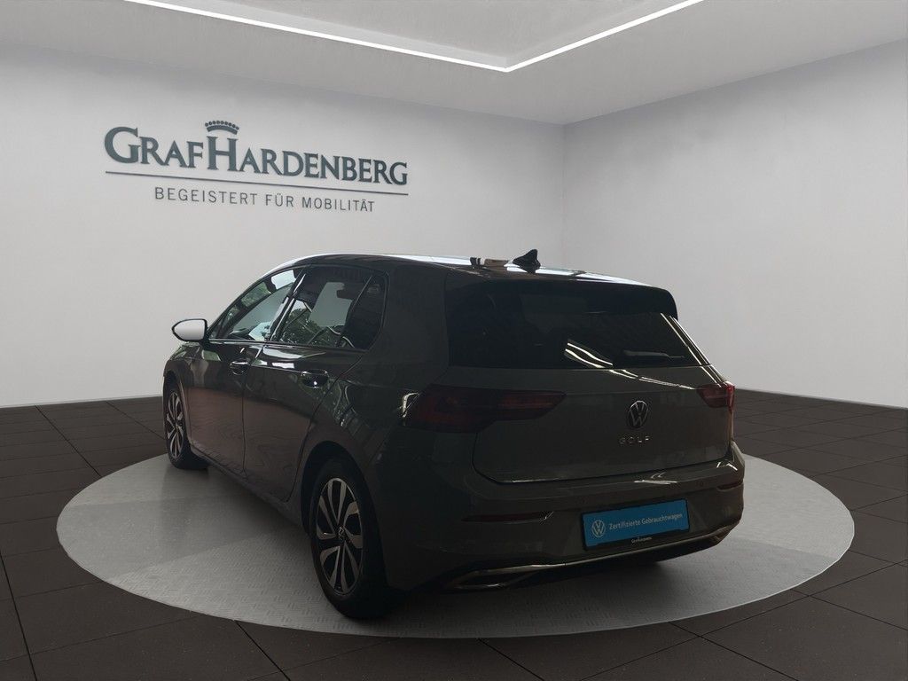 Volkswagen Golf 8 Active 2.0 TDI DSG AHK Panoramadach foto 4