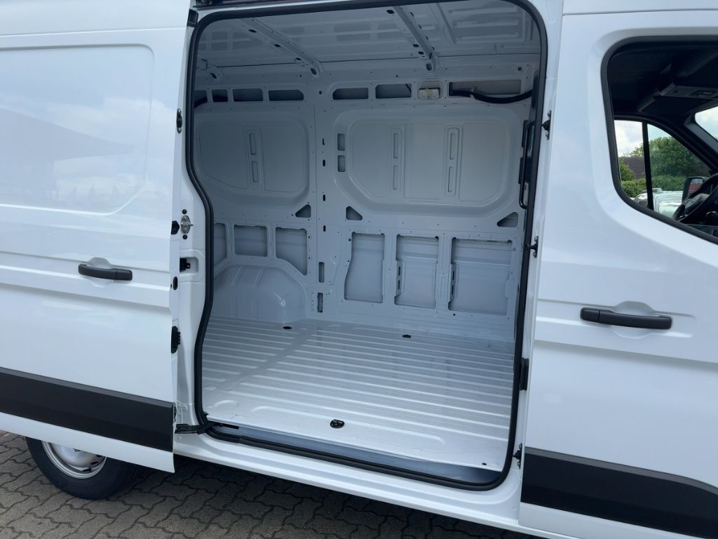 Nissan Interstar - Bild 12