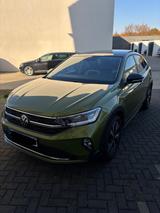 Volkswagen Taigo 1.5 TSI DSG/Beats/Pano - VW Taigo von privat