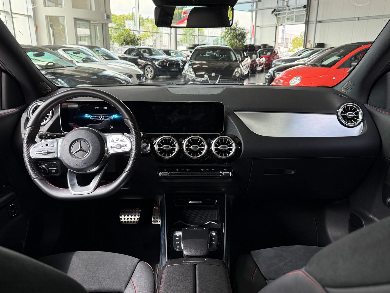 Fahrzeugabbildung Mercedes-Benz GLA 220 d 4Matic AMG Line LED NAV RFK