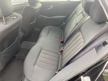 Mercedes E 200 - 5