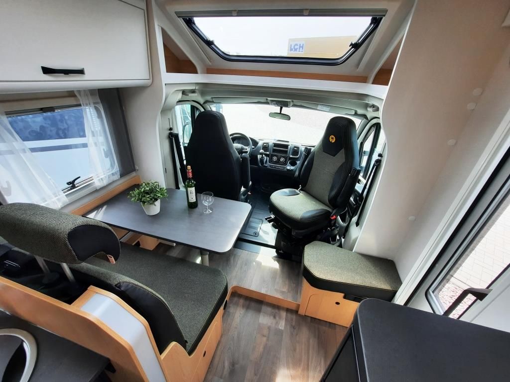 Fahrzeugabbildung Sunlight T 67S Adventure Edition Verfüg./Sparen Sie 3.882