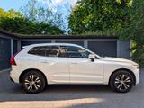 Volvo XC60 D4 Momentum Pro/ Standhz./ Shz./ HK/ Kamera - Volvo XC60 Gebrauchtwagen in Stuttgart