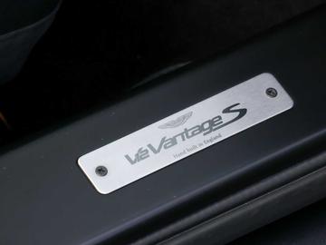 2016 Aston Martin V12 VANTAGE 缩略图 30