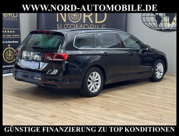 Volkswagen Passat Variant - 11