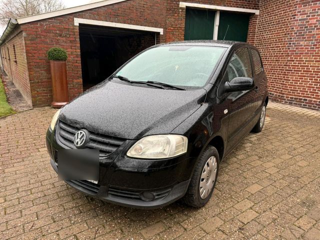 Volkswagen VW Fox Klima, El.Fenster, Servo, ZV mit Fu...