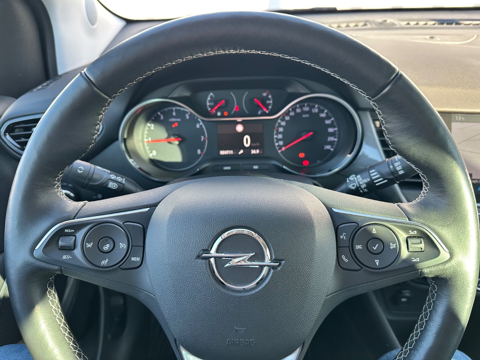Fahrzeugabbildung Opel Crossland Elegance Kamera*Sitzh.*Frontsch.beheiz