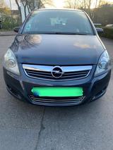 Opel Zafira7 sitze 1,9 Motor - Opel Zafira: Motor