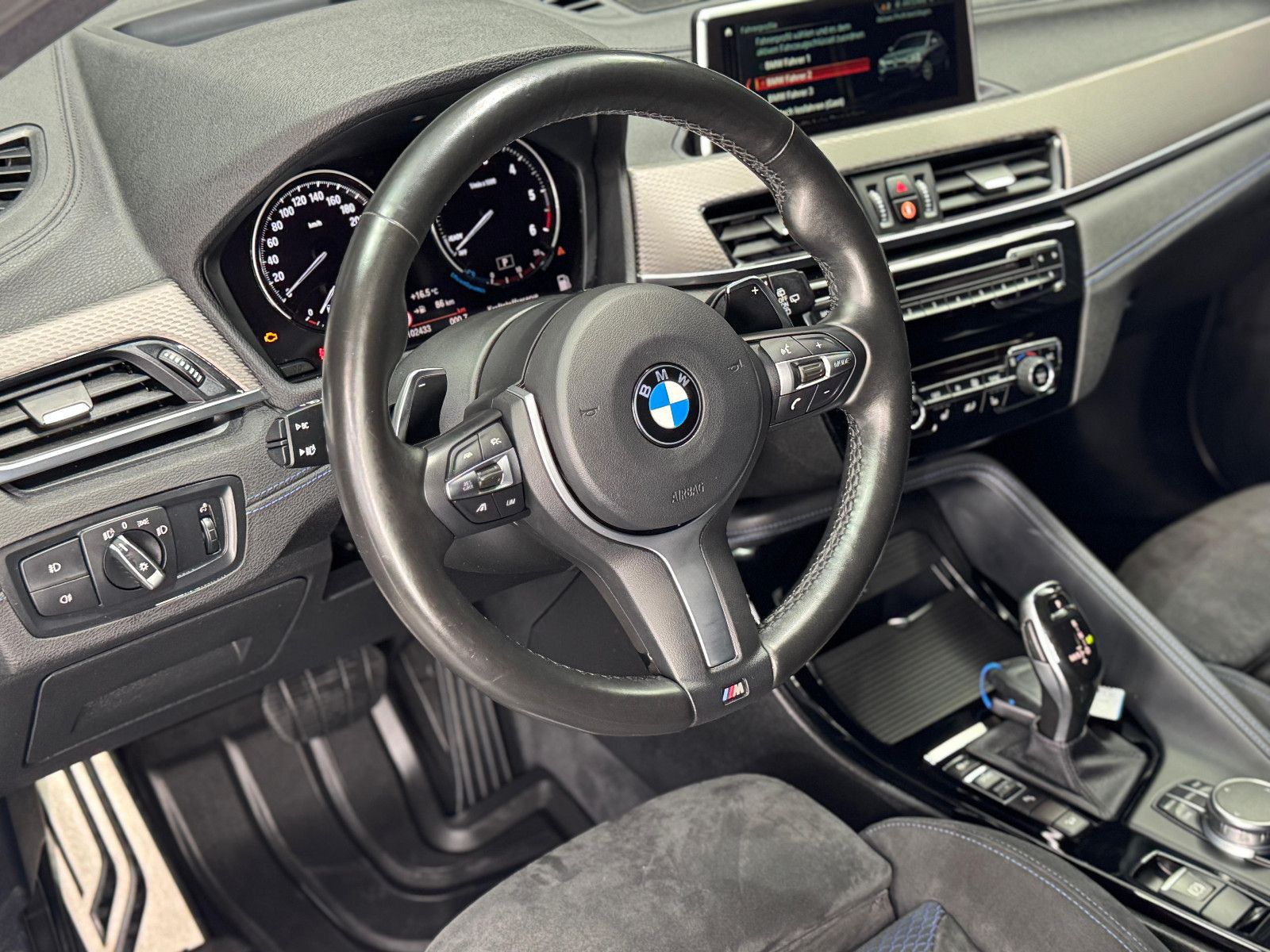 Fahrzeugabbildung BMW BMW X2 20d|M Sport|Individual|AHK|Kamera|