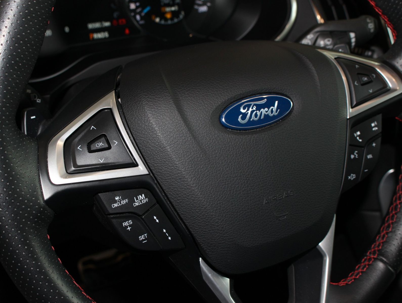 Fahrzeugabbildung Ford S-Max 2,0 ST-Line *PNRM*Kamera*AHK*19Zoll*1.Hand