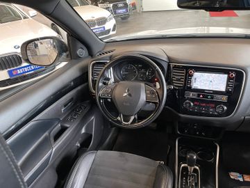 MYAUTOCENTER – Gebraucht- und Jahreswagen mit Werkstattservice in Pfaffenhofen Mitsubishi Outlander Active+ 4WD *1. Hand*AHK*Bi-LED*