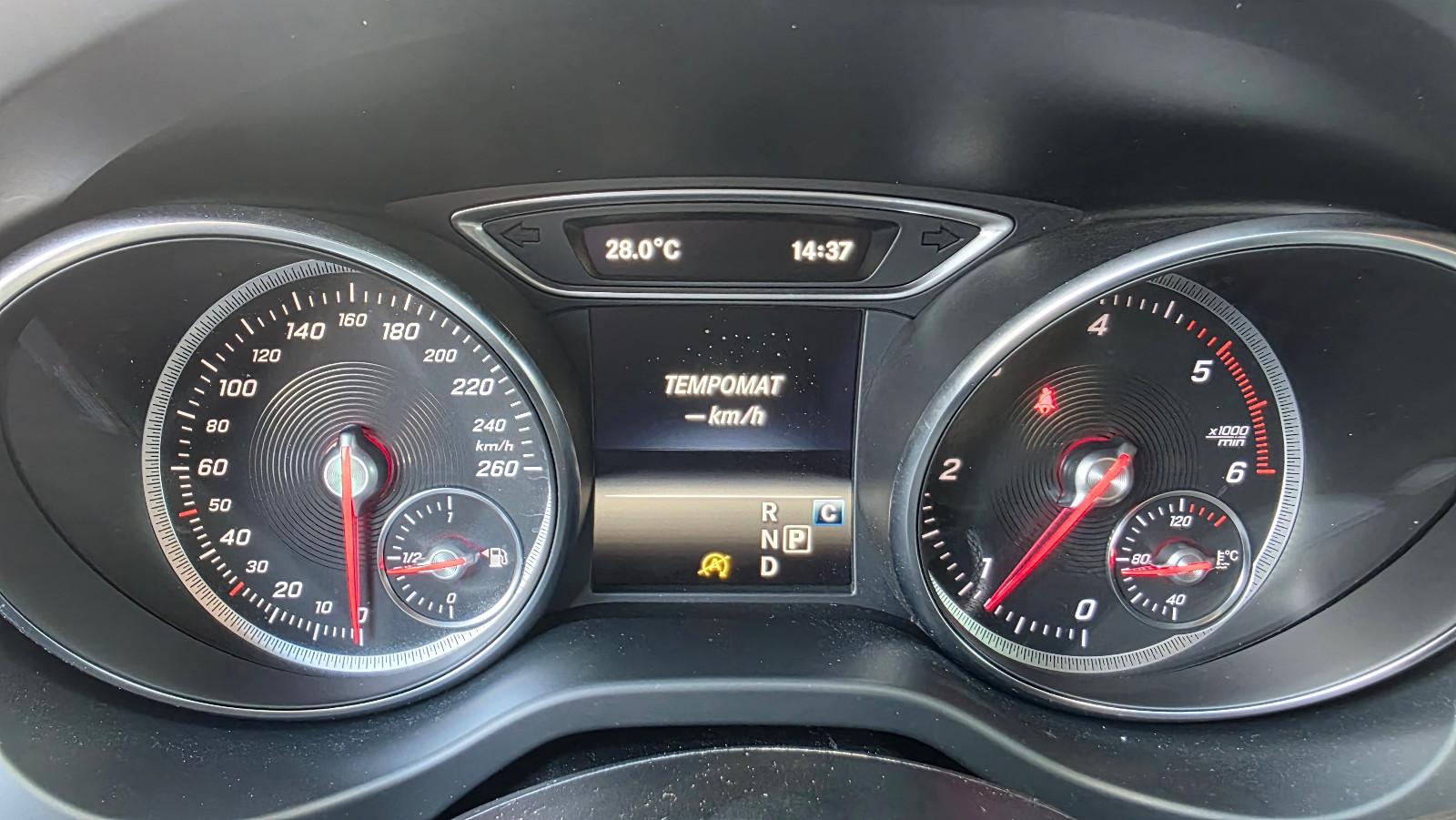 Mercedes-Benz GLA 200 CDI / d AMG Line